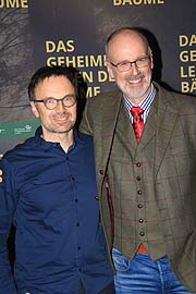 Regisseur Jörg Adolph und Bestsellerautor Peter Wohlleben bei der Premiere von "Das geheime Leben der Bäume" in München (©Foto. Martin Schmitz)